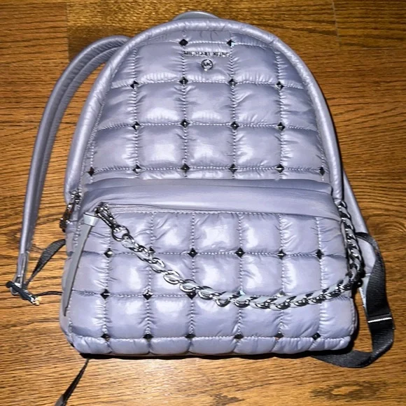 Michael Kors medium size Slater quilted Nylon backpack. Michael Kors Backpack Bag Slater Medium Logo Quilted Nylon  main image 4